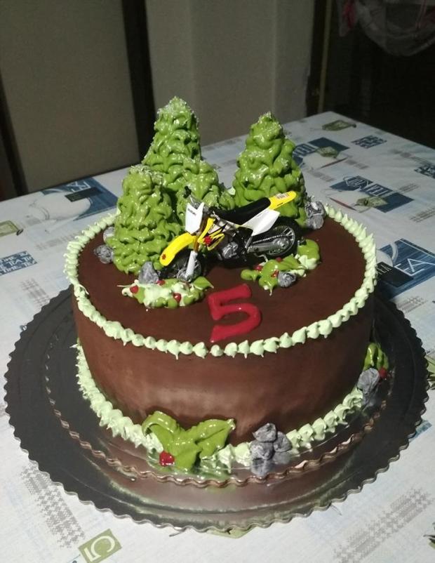 Motorka v lesíku, torta, Čokoládové torty, romi@cake, 1