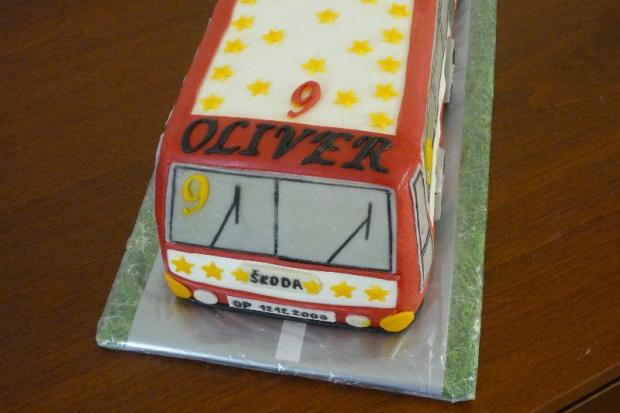 trolejbus pre vnuka Olivera, torta, Torty autíčka, vláčiky trolejbus pre vnuka Olivera, torta, Torty autíčka, vláčiky, Primilka, 3