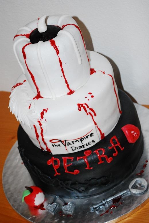 upírska, torta, Torty pre dievčatá, Obertová Mária, 1