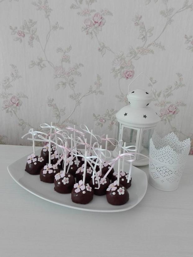 Tortové lízanky , torta, Narodeninové torty, Vieruš, 1