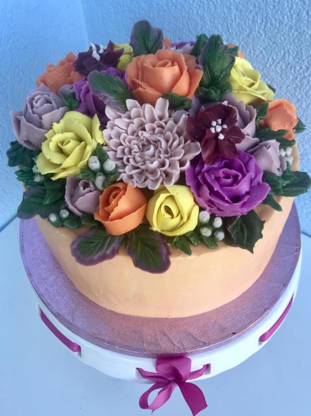 S krémovými květy, torta, Narodeninové torty, ajsanek, 1