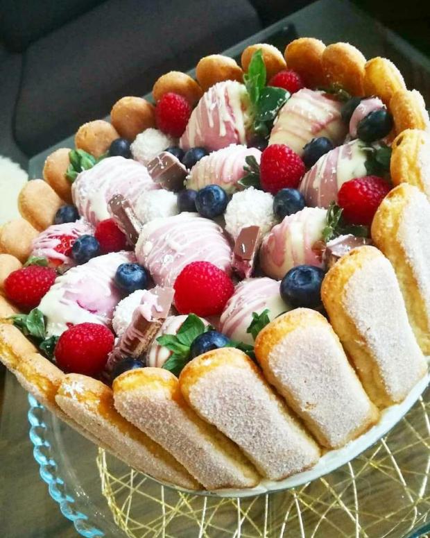 S jahodami, torta, Netradičné torty, Miriam Tarič, 1