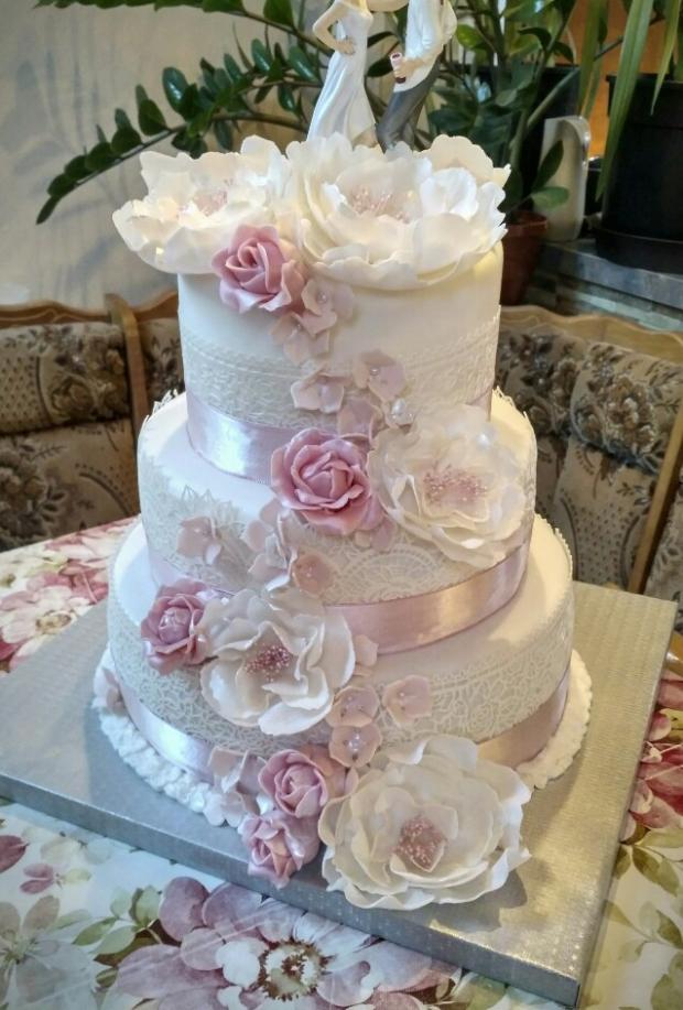 Ružová s krajkou, torta, Svadobné torty, Lucia Gažiová, 1