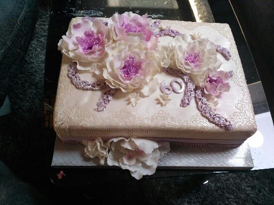 Cyklaménová k narodeninám, torta, Narodeninové torty, Lucia Gažiová, 1