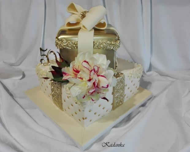 Béžovo zlatá s pivóniou..., torta, Narodeninové torty, Kadanka, 5