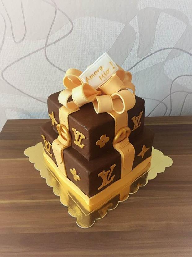 Vanilková torta s jahodami, torta, Narodeninové torty, Pralinky, 1