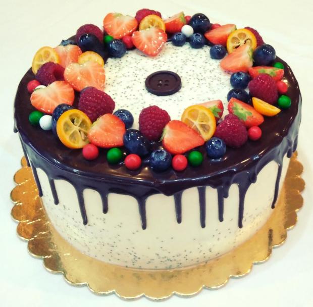 K výročiu, torta, Drip torty, tortysophia.sk, 1