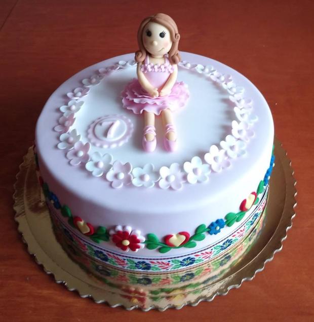 Baletkovsko-folklórna torta , torta, Torty pre dievčatá, dasakrup, 1