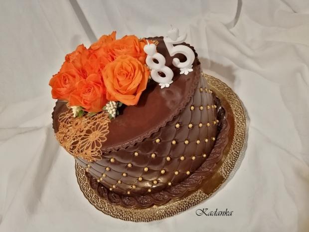 Dezertík pre babku s čokoládovým poťahom a ružami..., torta, Narodeninové torty, Kadanka, 2