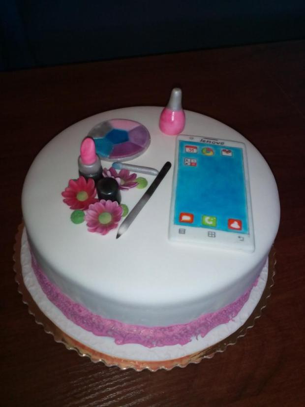 Mobil a šminky pre mladu slecnu, torta, Torty pre dievčatá, Sigetka, 1