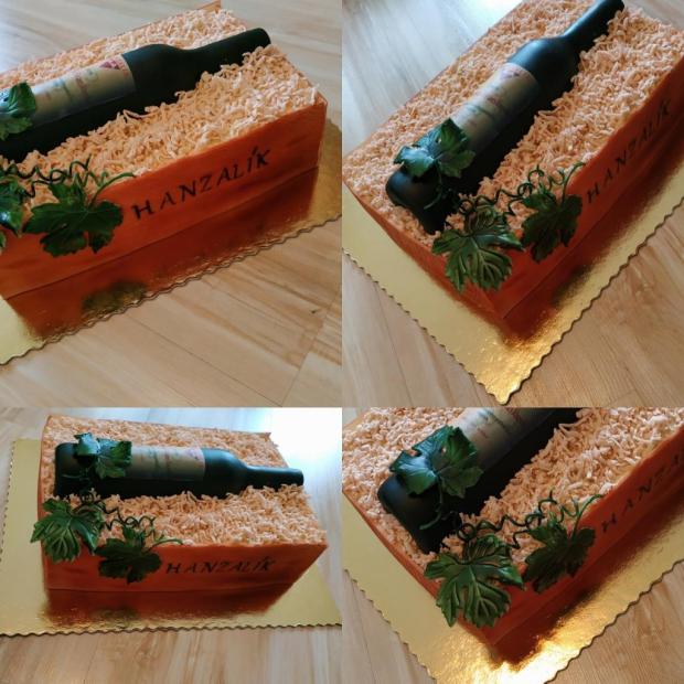 Víno v debničke, torta, Netradičné torty, Zdenka Kapustkova, 1