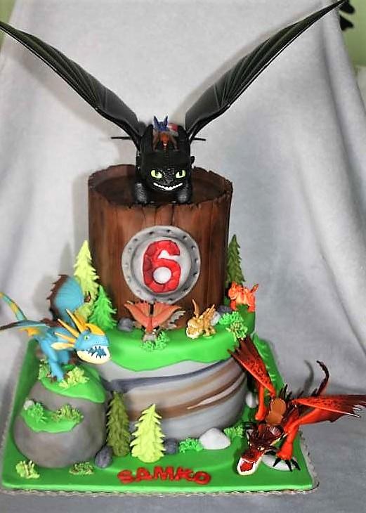 Ako vycvičiť draka, torta, Rozprávkové torty, stanula, 1