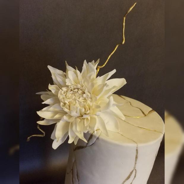 Biela zdobena technikou kintsugi, torta, Narodeninové torty, Tasso, 2