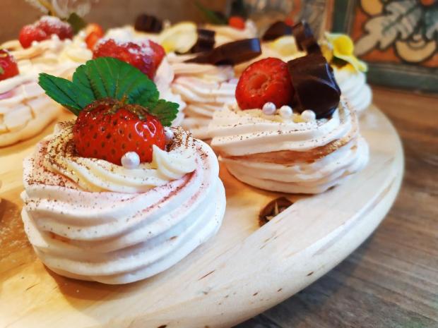 Mini Pavlovky , torta, Netradičné torty, Cattys, 2