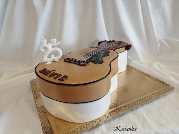 Symbolická gitara podla predlohy, torta, Ostané torty pre deti, Kadanka, 4