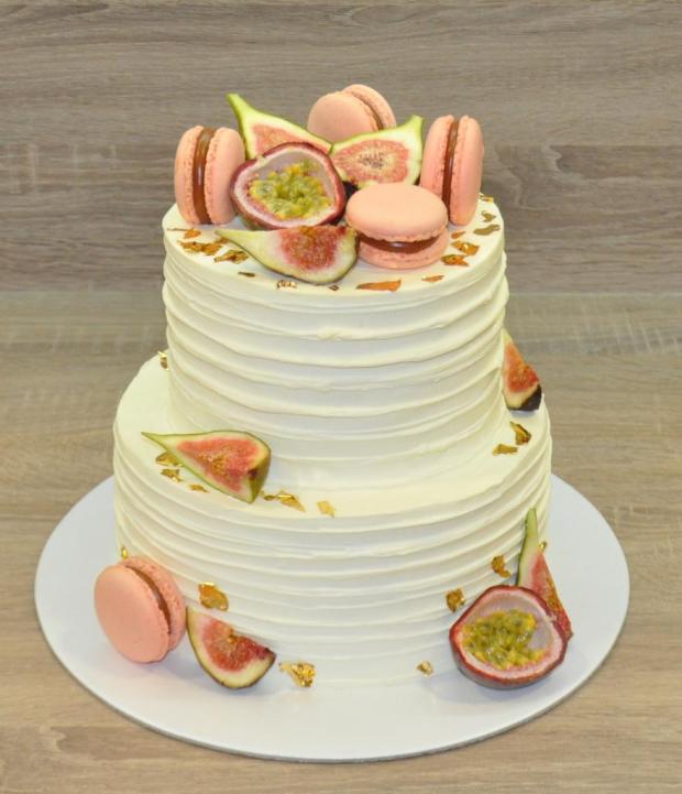 Krémová s ovocím a macarons, torta, Narodeninové torty, MYŠKA B., 1