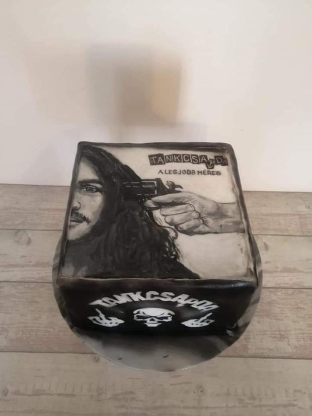 Malovaná torta rockovej skupiny Tankcsapda, torta, Narodeninové torty, Reka Buzogany Laszlo, 2