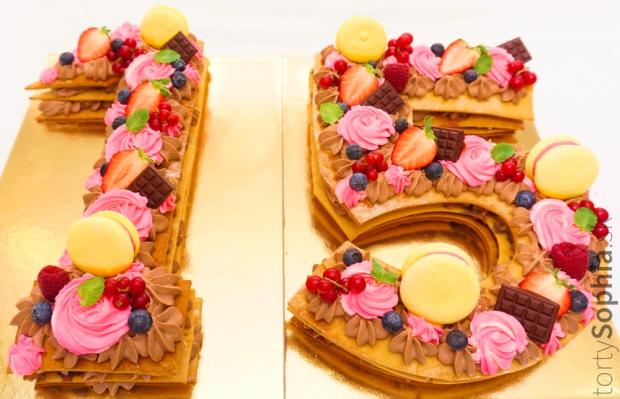 Narodeninová, torta, Netradičné torty, tortysophia.sk, 1