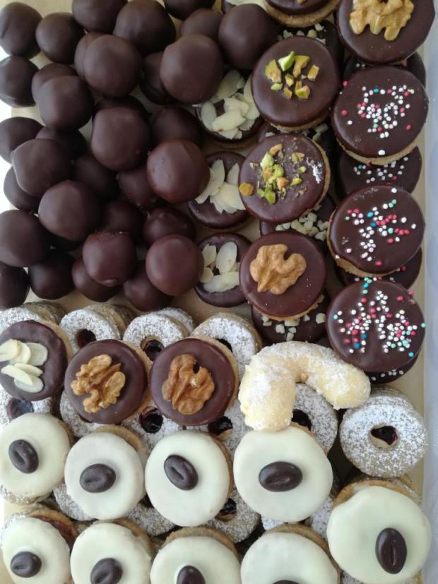 Drobne plnene zakusky, torta, Zákusky, toriya, 1