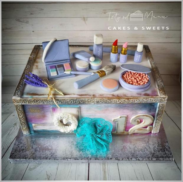 Make up stolík pre mladú slečnu a jej obľúbená značka , torta, Torty pre dievčatá, Manu Sinoj, 1