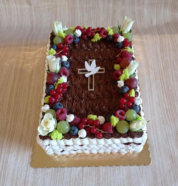 Birmovná penová tortička zdobená ovocím a kvetmi, torta, Torty na cirkevné sviatky, katka344, 1