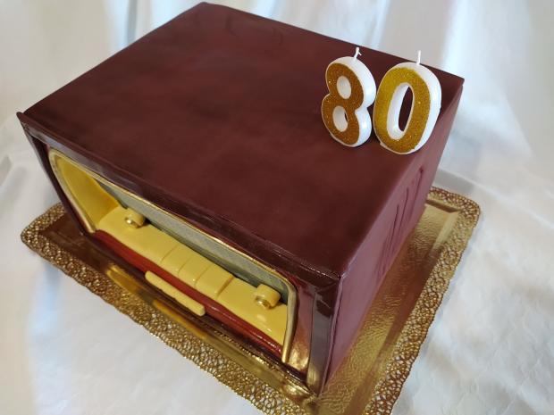 Retro rádio, torta, Narodeninové torty, Kadanka, 2