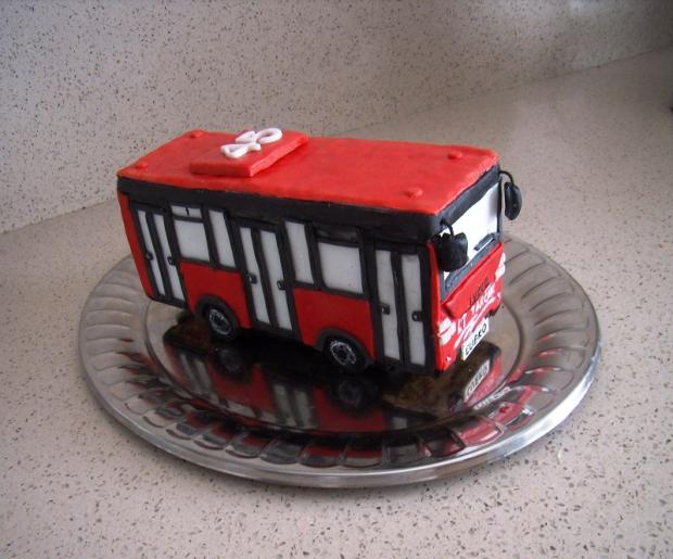 autobus na tortu pre oslávenca, torta, Torty autíčka, vláčiky, mariaJ, 1