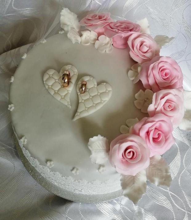 Svadobná torta s čipkou, torta, Svadobné torty, Mariolka, 1