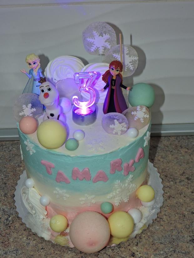 Narodeninová torta s Frozen, torta, Rozprávkové torty, Obertová Mária, 1