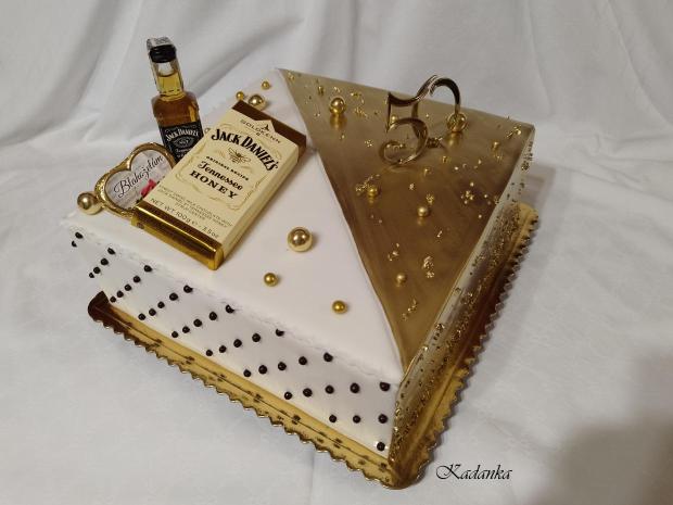 Ku krásnemu jubileu pre pána Jack Daniel’s nesmie chýbať zlato biela , torta, Narodeninové torty, Kadanka, 2