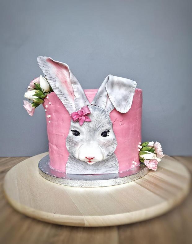 Ružová torta so zajacom, torta, Narodeninové torty, Martina Kureková, 1