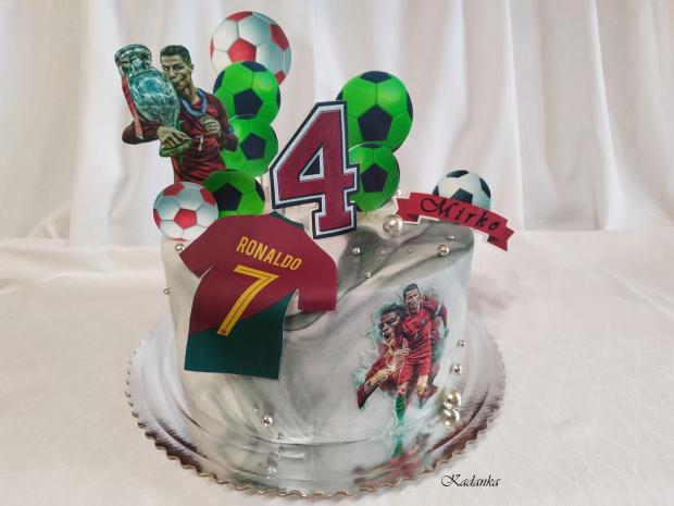 Futbalová tortička  Ronaldo, torta, Športové torty, Kadanka, 3