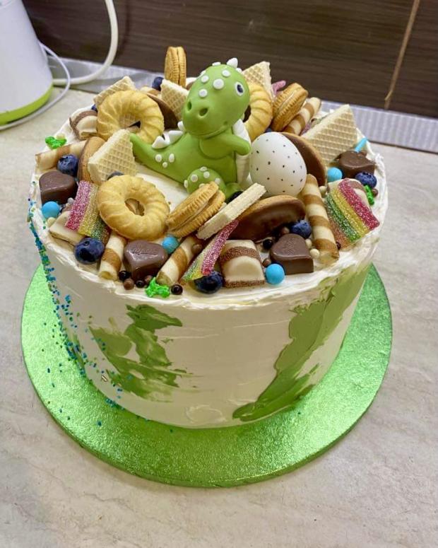 Dinosaurus , torta, Torty pre deti, Kusok kolaca, 1
