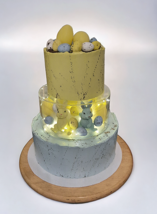 Veľkonočná torta so separátorom 🎂🐇💛🩵, torta, Veľkonočné torty, Julie's Cakes, 1