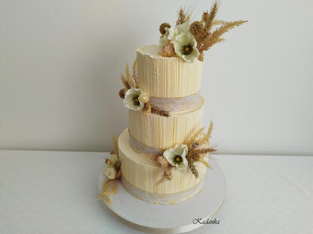 Svadobná krémová  Prírodný dizajn do svadobnej sály, torta, Svadobné torty, Kadanka, 3
