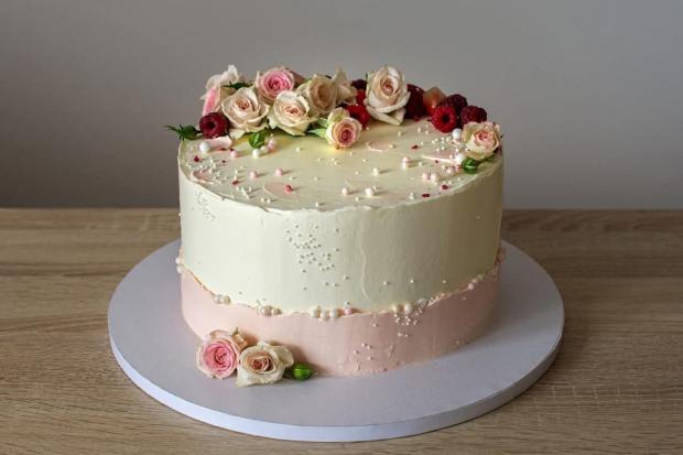 S ružičkami, torta, Narodeninové torty, Iva Gašpar, 1