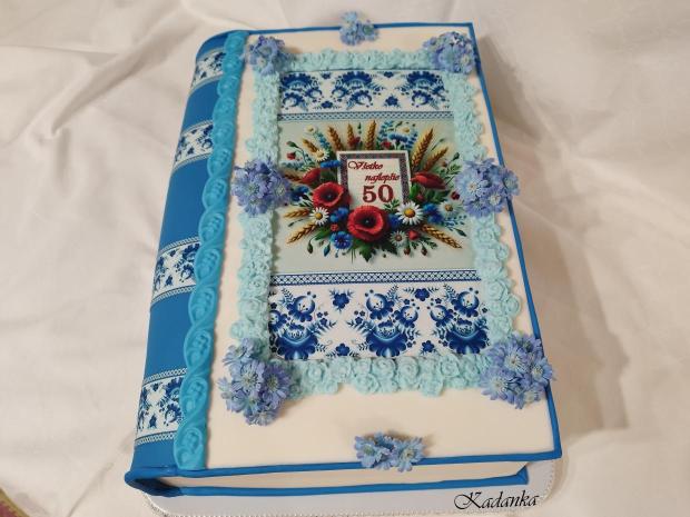 Ku krásnemu jubileu pre dámu Kniha s ľudovým motívom ❤, torta, Narodeninové torty, Kadanka, 2