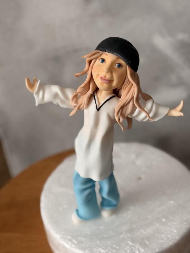 Tortička pre Hip Hop tanečnicu , torta, Ostané torty pre deti, Marcela Papsonová, 3