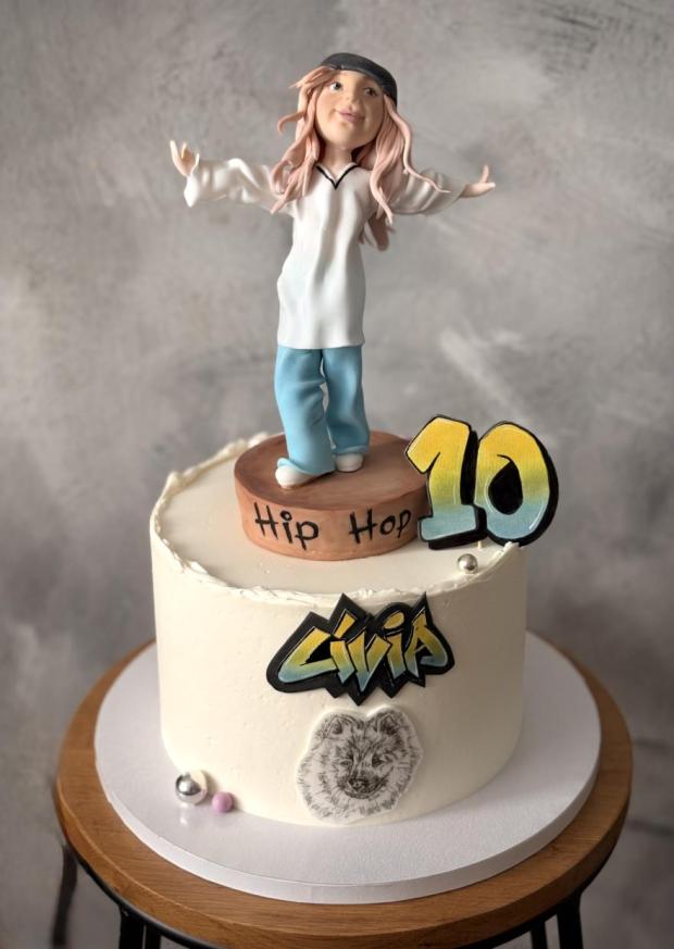 Tortička pre Hip Hop tanečnicu , torta, Ostané torty pre deti, Marcela Papsonová, 2