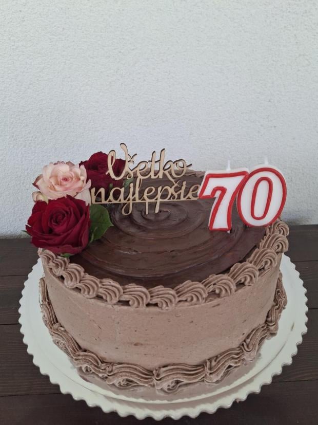 Čokoládová so živými kvetmi, torta, Narodeninové torty, Bejč, 1