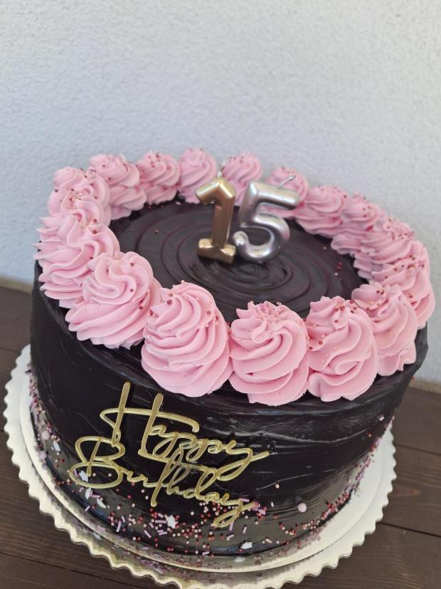 Čierno-ružová tortička, torta, Narodeninové torty, Bejč, 1