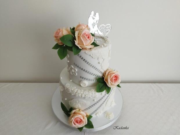 Svadobná vo vintage štýle v strieborno bielom šate, torta, Svadobné torty, Kadanka, 3