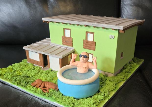 dom s bazénom, torta, Netradičné torty, KSlavka, 1