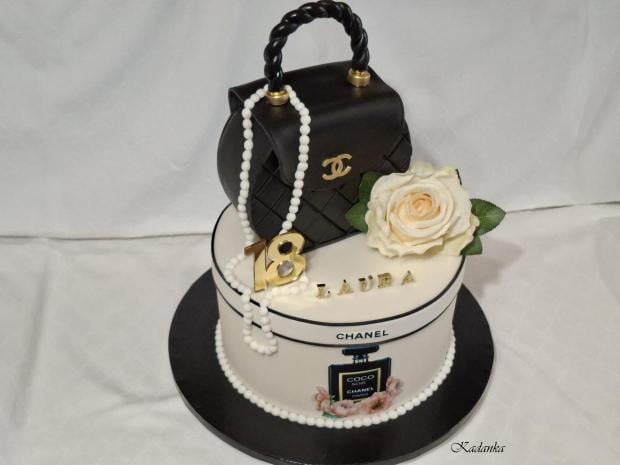 Torta Chanel ku krásnym narodeninám pre Lauru ❤, torta, Narodeninové torty, Kadanka, 2