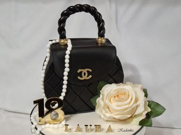 Torta Chanel ku krásnym narodeninám pre Lauru ❤, torta, Narodeninové torty, Kadanka, 3