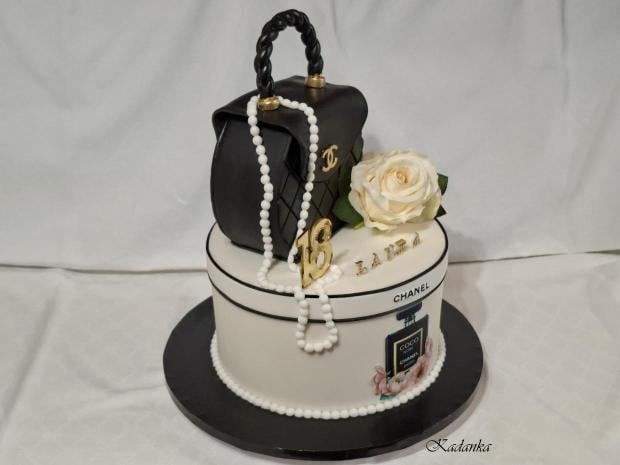 Torta Chanel ku krásnym narodeninám pre Lauru ❤, torta, Narodeninové torty, Kadanka, 4