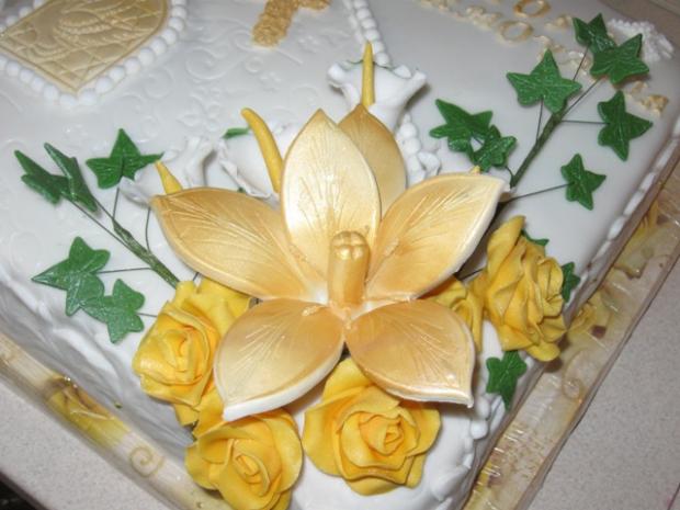 Švagrikovi na Birmovku-detail kvietkov, torta, Torty na cirkevné sviatky, nika13, 1