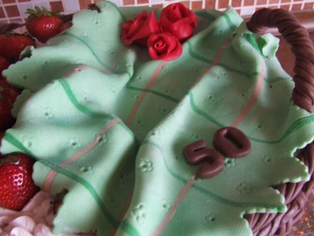 košík - detail vreckovky, torta, Narodeninové torty, Emily76, 1