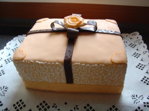 narodeninová - darček, torta, Narodeninové torty, marta02, 1