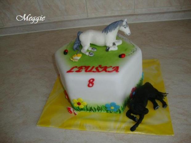 Koníky, torta, Torty so zvieratkami Koníky, torta, Torty so zvieratkami, Meggie, 1